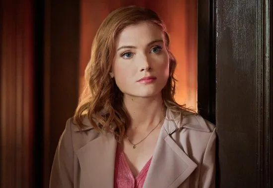 Skyler Samuels on the Joys of Reinventing Aurora Teagarden for Hallmark Movies & Mysteries