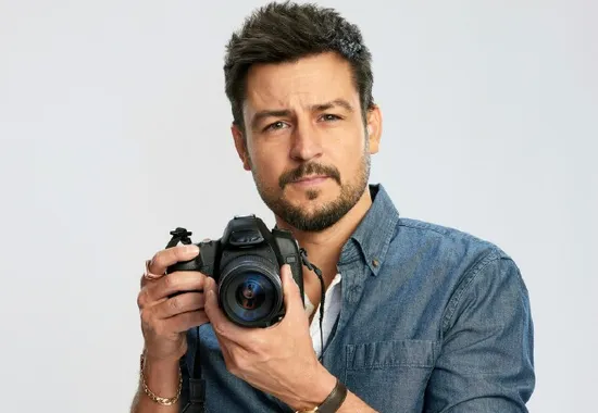 Tyler Hynes Teams with Rhiannon Fish for a Picture-Perfect Romance in Hallmark Channel's "A Picture of Her"