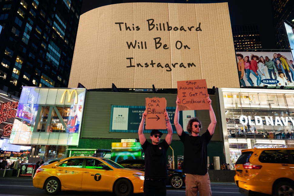 Cover image for  article: @DudeWithSign Meets Dude With Billboard