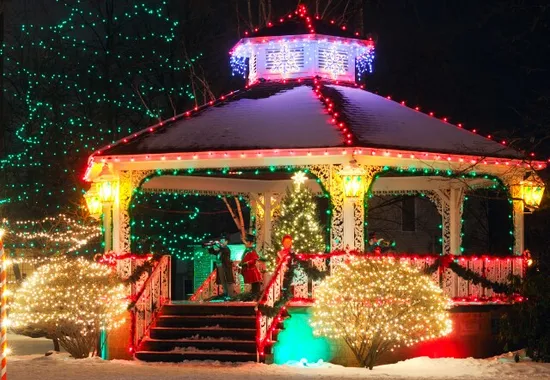 UPtv's "Most Uplifting Christmas" Delivers Holiday Surprises